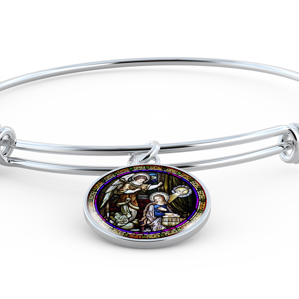 Annunciation to Blessed Virgin Mary circle pendant bangle
